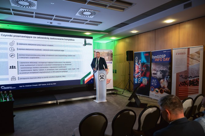 2025-02-24_19-22-25_02