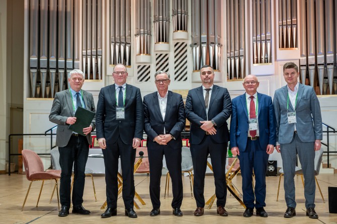 2026-02-23_17-35-25_02